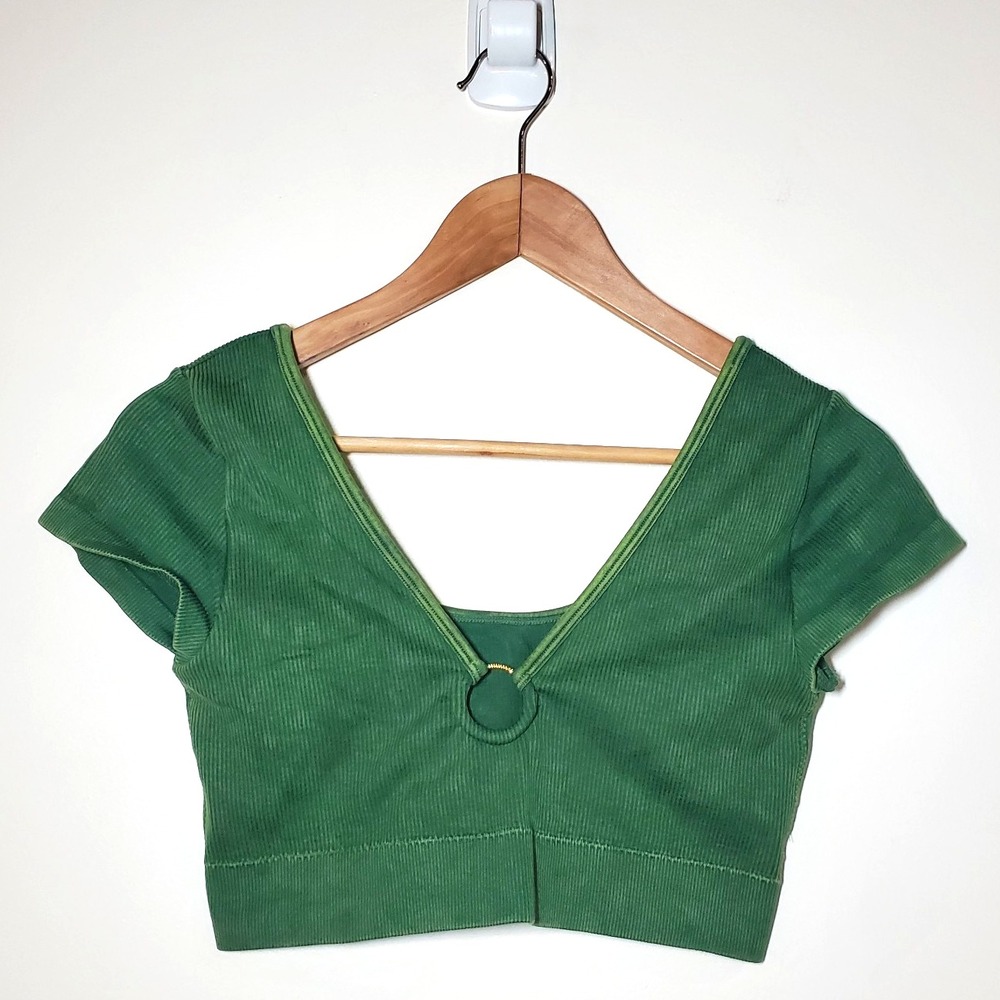 Aerie Ribbed Crop Top Size Large Green Short Sleeve V-Neck‎ / RN#54485